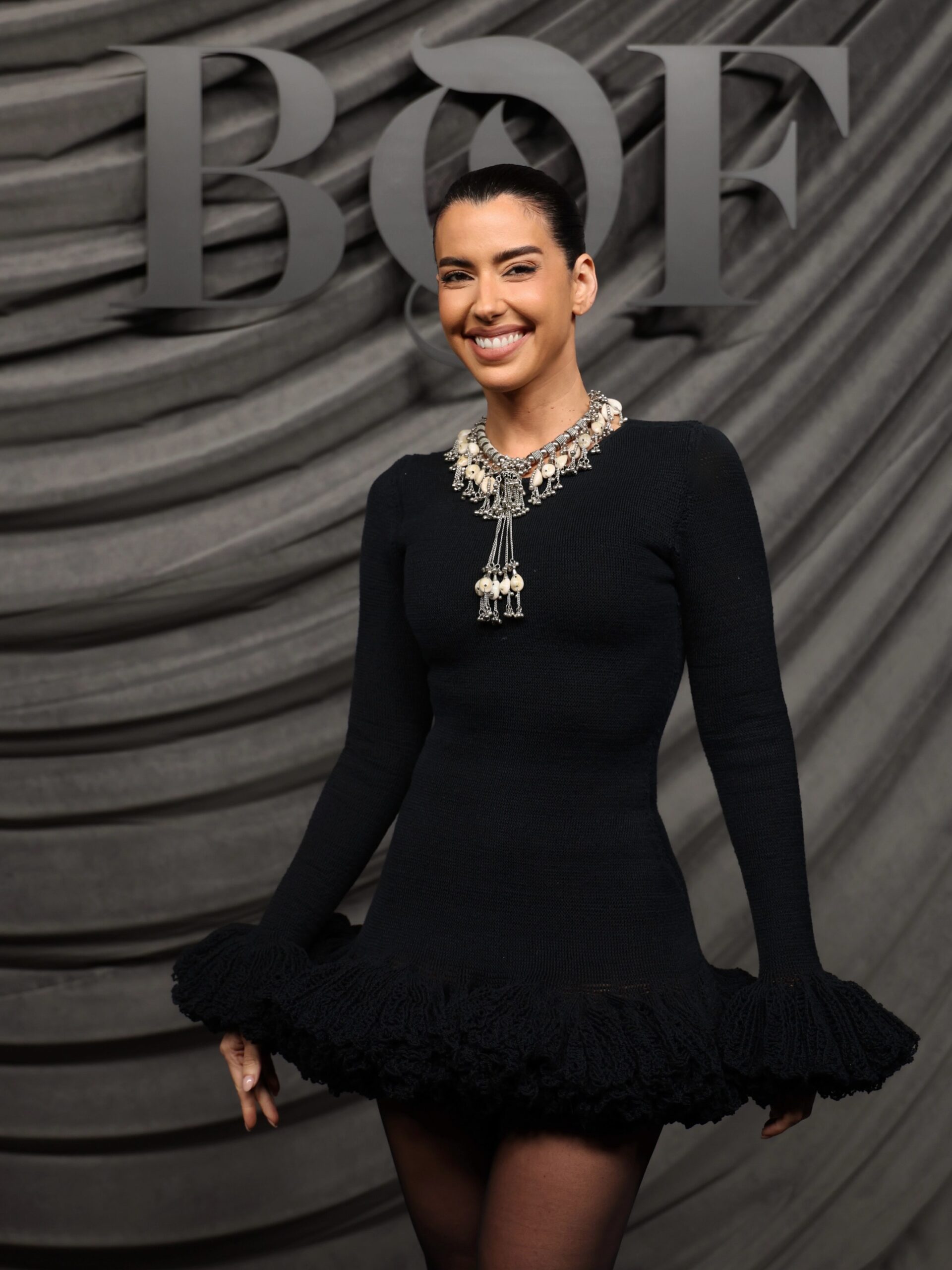 Camila Coutinho aposta em look Yoshita 1967 no BoF 500, em Paris